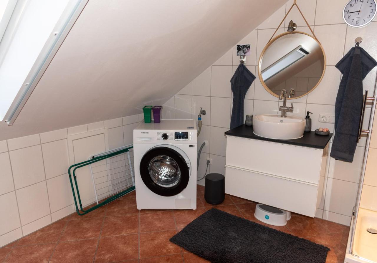 Moderne, Gemuetliche Dg-Wohnung In Ruhiger Lage Neunburg vorm Wald Eksteriør bilde